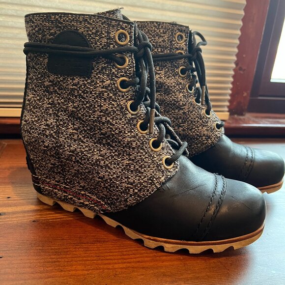 Sorel Wedge Boots - Waterproof - Picture 1 of 3